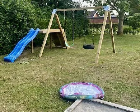 Vakantiehuis Gemuetliches-ferienhaus-nahe-ostsee-mit-terrasse-und-holzofen *