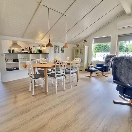 Feriehus Gemuetliches-ferienhaus-nahe-ostsee-mit-terrasse-und-holzofen Skovbyballe
